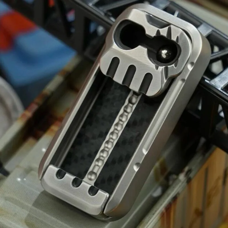 Karami EDC Pony Mechanical Metal Dense Section Direct Push Fingertip Card Pushing Stress Relief Toy