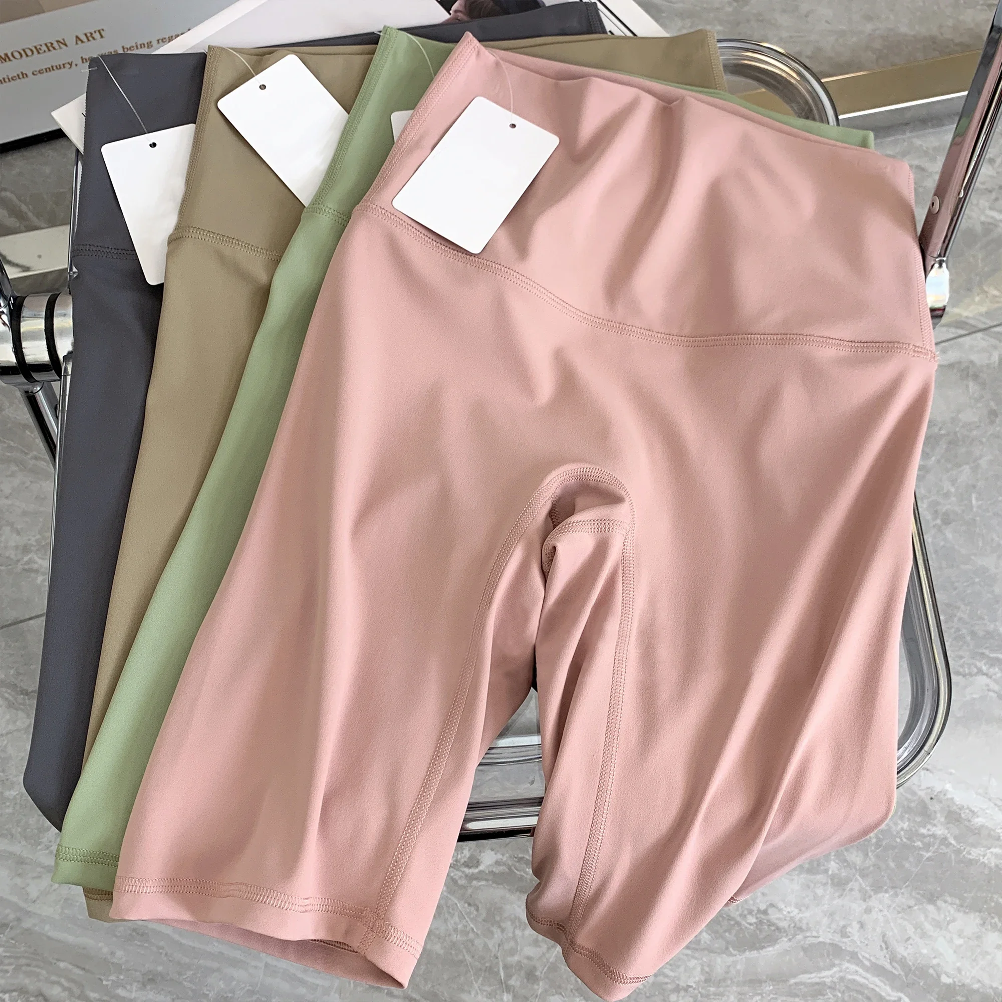 

Summer Yoga Shorts Elastic Breathable Tights Leggings Quick Dried Sports Fitness Yoga Cycling Athletic Gym Shorts