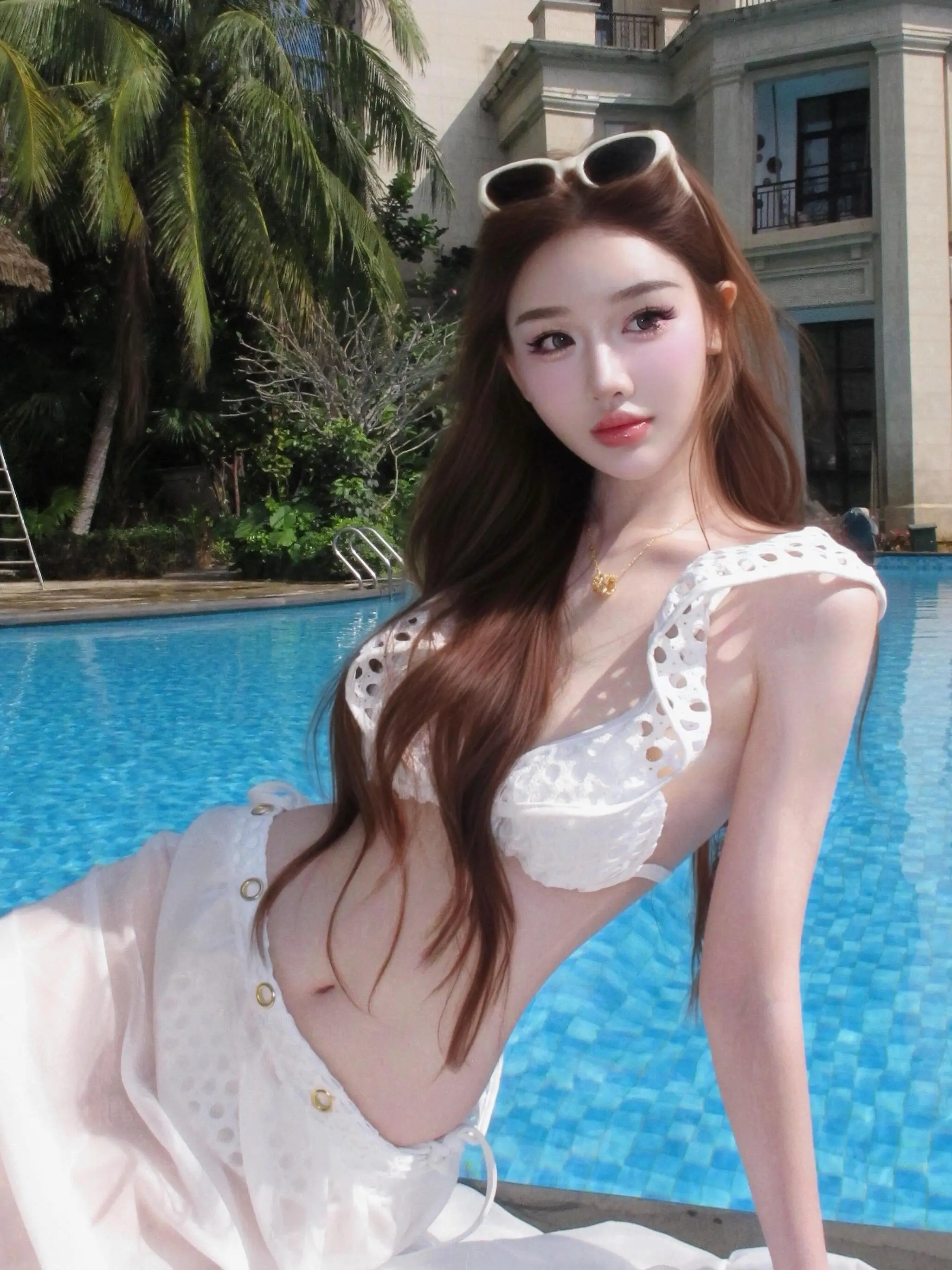 

Elegant Hollow out White Bikini Long Dress Women's Summer Beach Vacation Hot Spring High End Feeling Swimming Suit