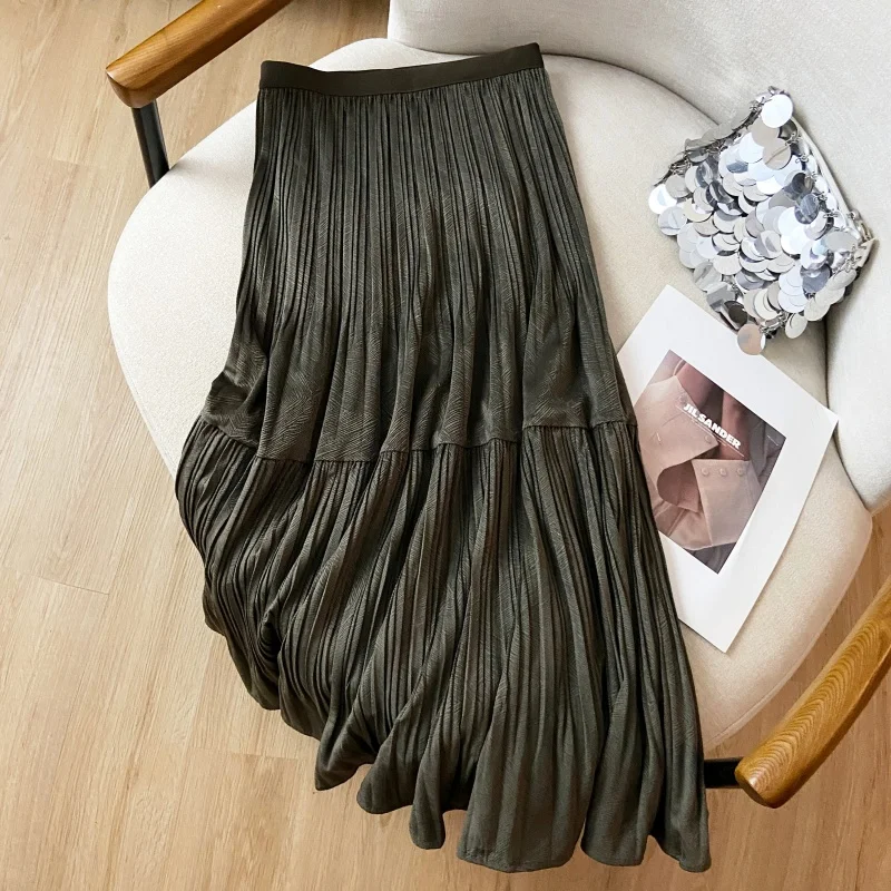 กระโปรงพลีทกำมะหยี่สำหรับฤดูใบไม้ร่วงและฤดูหนาว กระโปรงยาวปานกลางสำหรับผู้หญิง ใส่ทำงาน ใส่ไปงานปาร์ตี้ สไตล์ลำลอง เอวยางยืดสูง สีพื้น