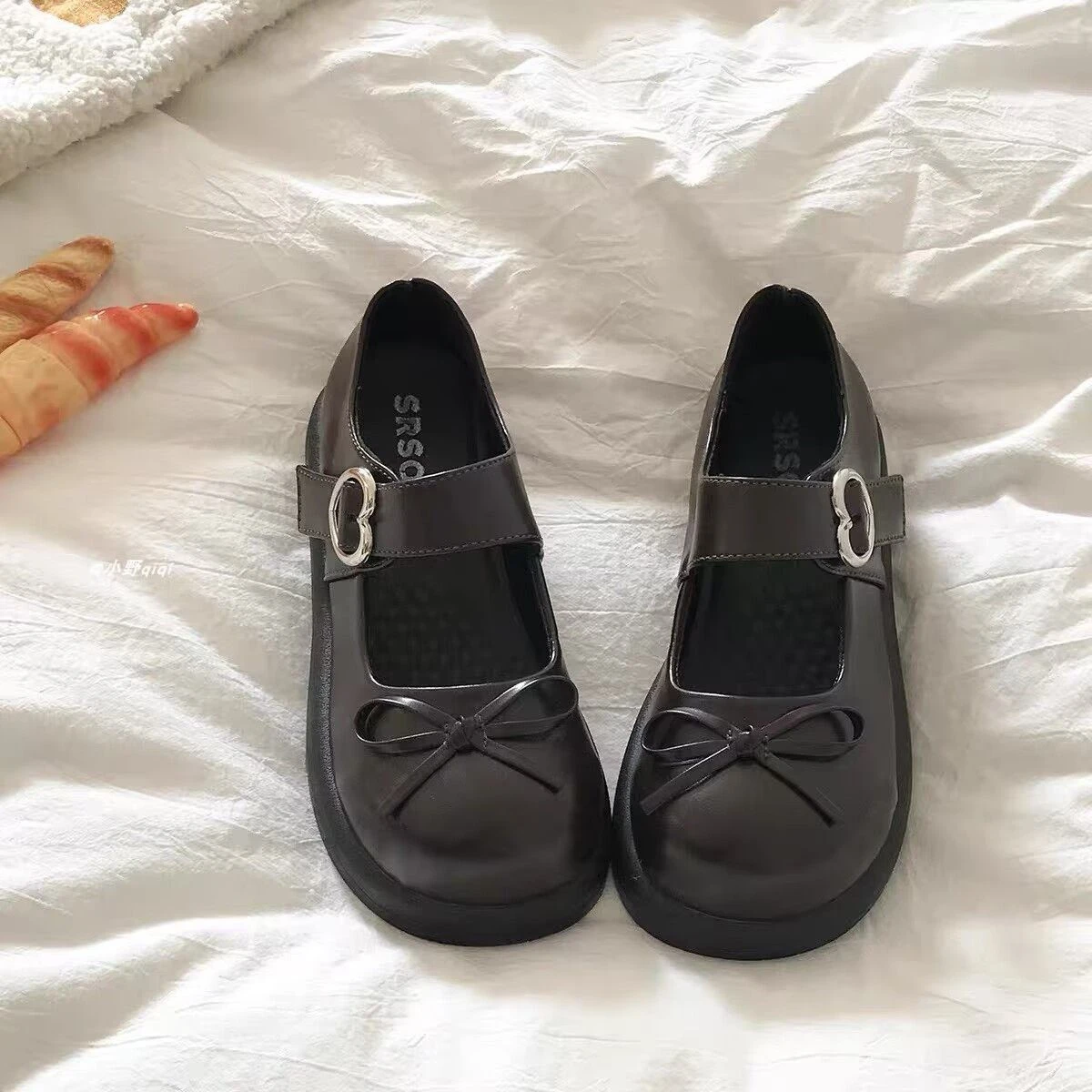 Women Faux Leather Small Bow Heart Metal Buckle Flats Woman Student Flat Uniform Shoes Sweet Kawaii Lolita Mary Janes JK Shoes view 3