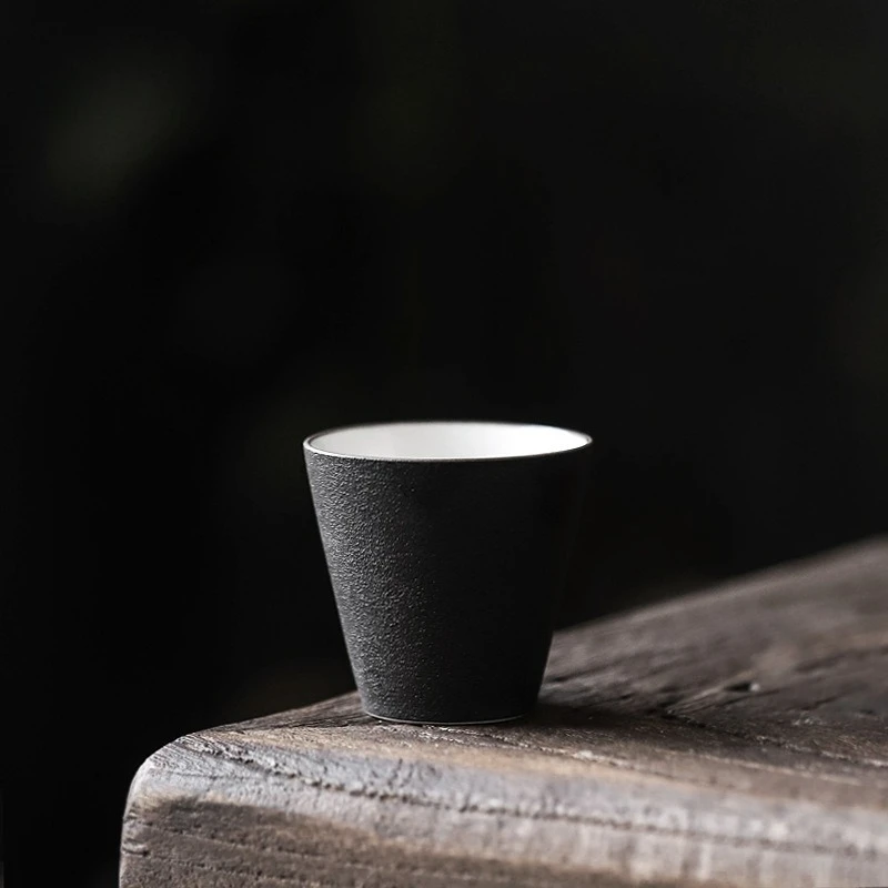 Handgefertigtes chinesisches Kung-Fu-Teeset aus schwarzem Ton – konische Zen-Teetassen, Keramik-Gongfu-Teezeremonie-Zubehör für Zuhause und Geschenke