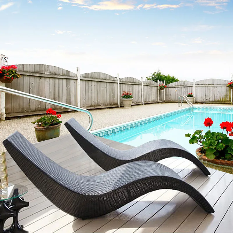 Outdoor Leisure Rattan Chair  Courtyard Lounge Chair Swimming Pool Lying Bed Folding Rattan Beach Chair