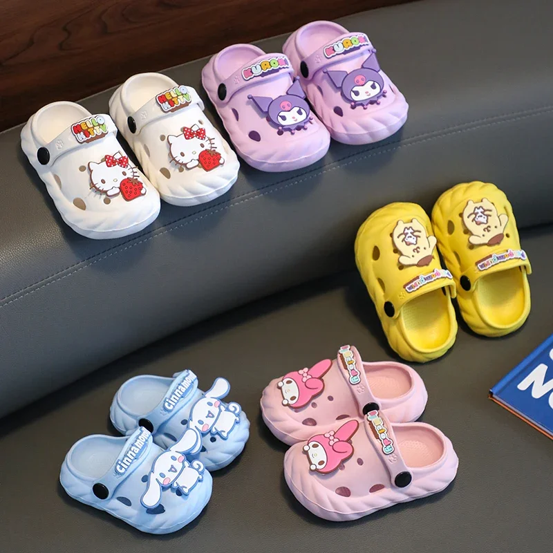 SANRIO MyMelody Kuromi Cinnamoroll para niños y niñas, zapatillas de baño para interiores y exteriores, dibujos animados bonitos, Verano