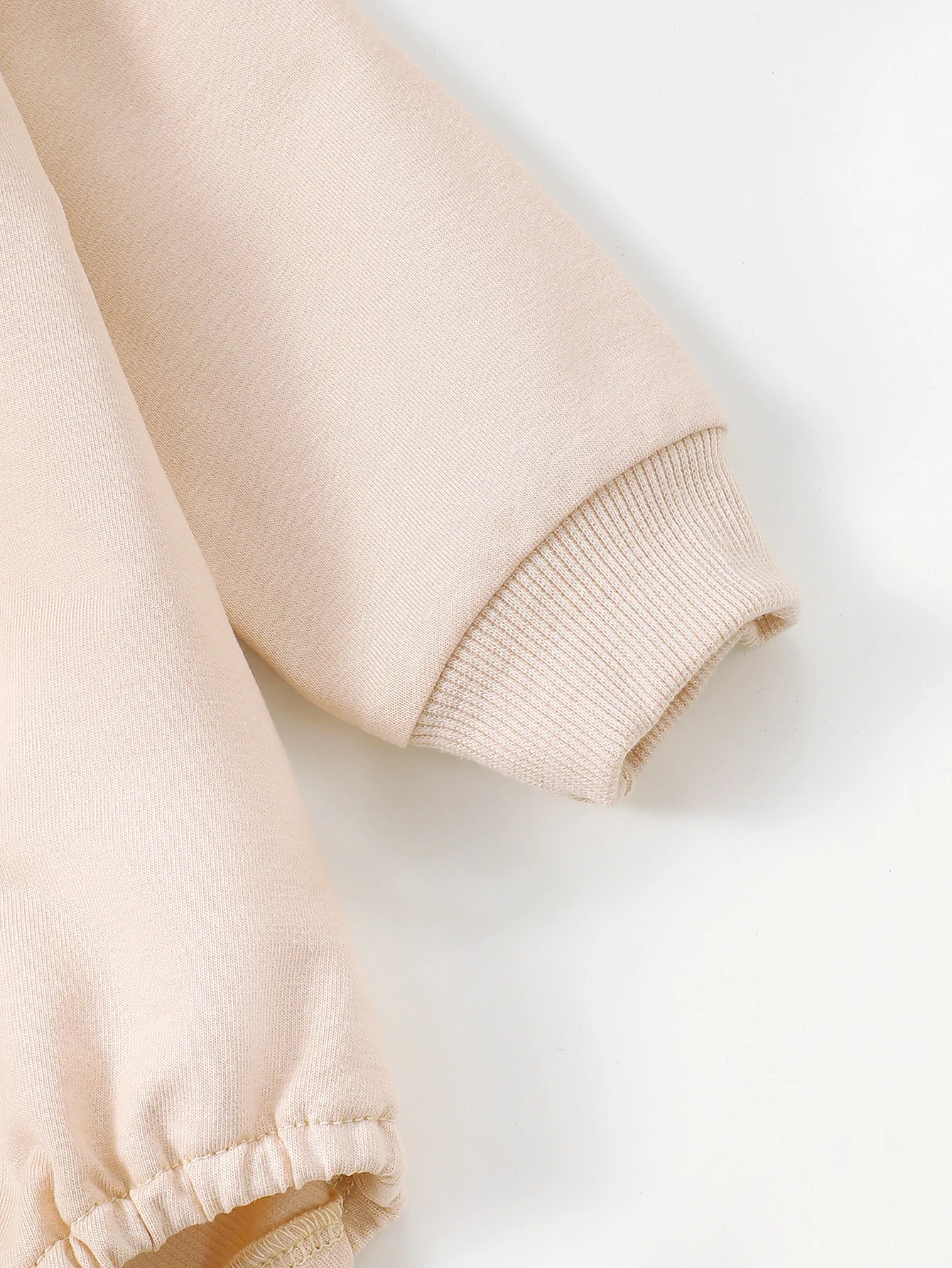 الجزرة المطرزة طويلة الأكمام رومبير ربيع الخريف الرضع طفل ملابس الطفل ارتداءها الاطفال الزي