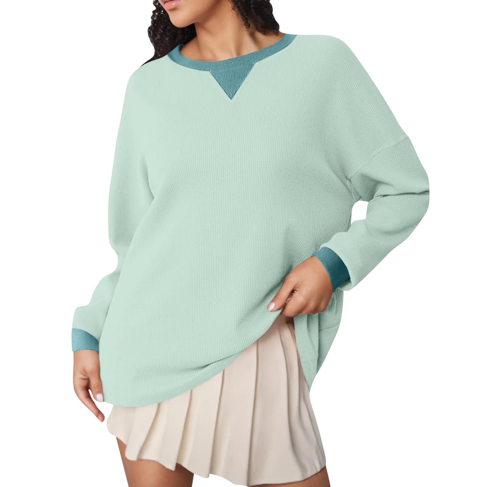 

Minimalistic Oversized Color Blocking Long Sleeved Round Neck Sports Shirt Casual Loose Fitting Pullover Shirt For Ladies