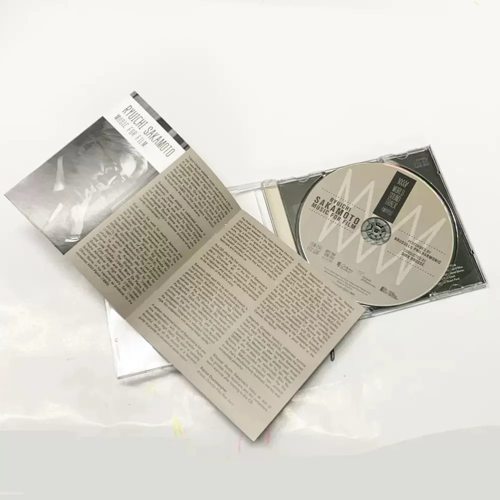 موسيقى ريويتشي ساكاموتو للأقراص المضغوطة للأفلام - مسارات صوتية للفيلم الممثل مع الألحان الشعرية لمحبي الموسيقى والأفلام