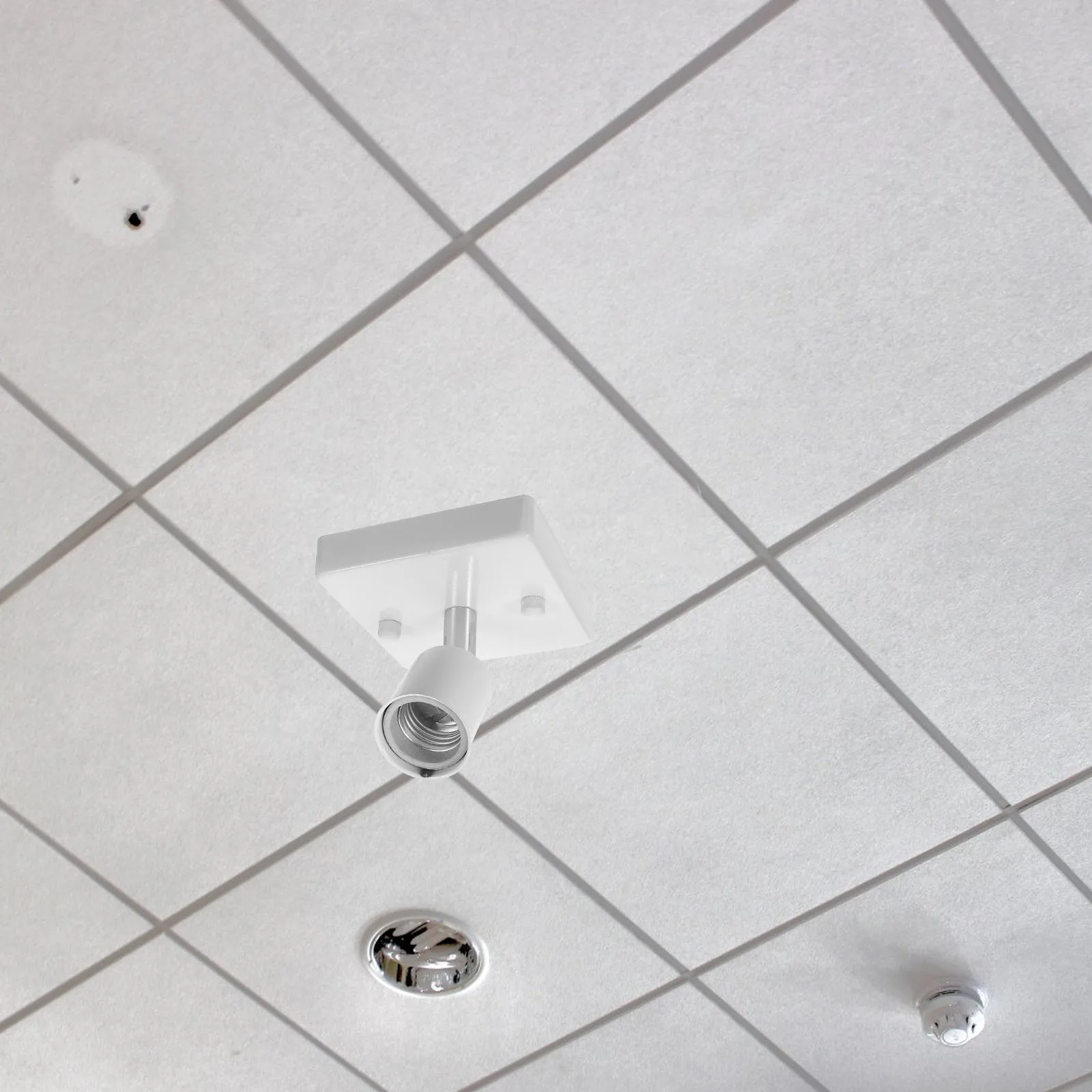 

E27 Ceramic Socket Black Square Base 180 Degree Rotatable Lamp Holder Screw Bulb Socket Durable Heat Resistant Lighting