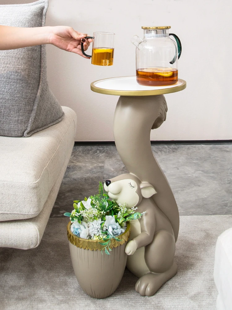 Cute Squirrel Living Room Sofa Side Table Shelf Design Sense Bedroom Bedside Table Storage Home Decoration Small Tea Table