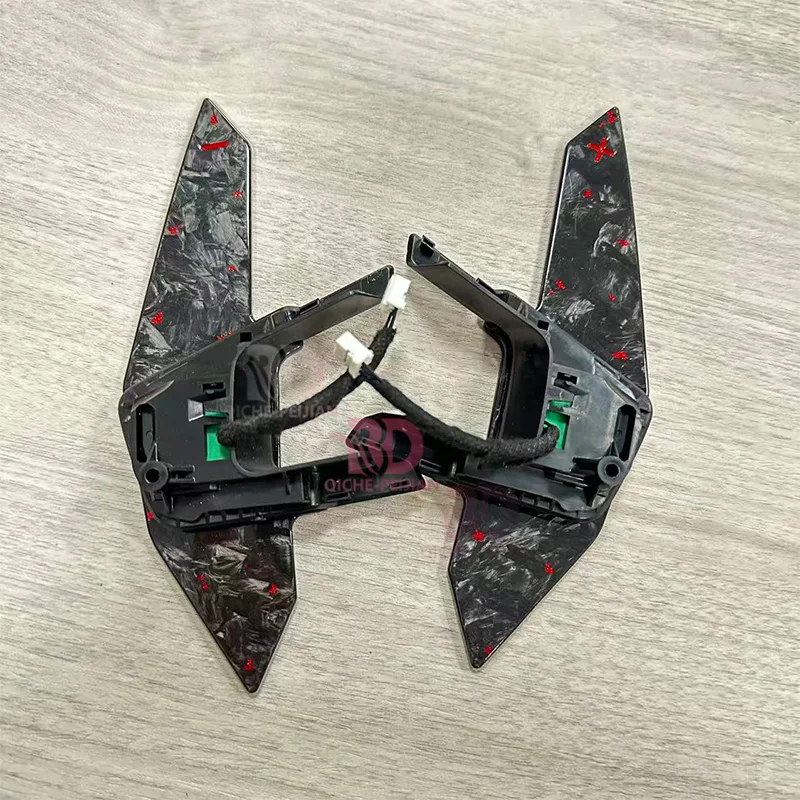 Suitable for Volkswagen Golf 7 MK7 GTI, forged carbon fiber steering wheel frame, no logo, shift paddles red, blue