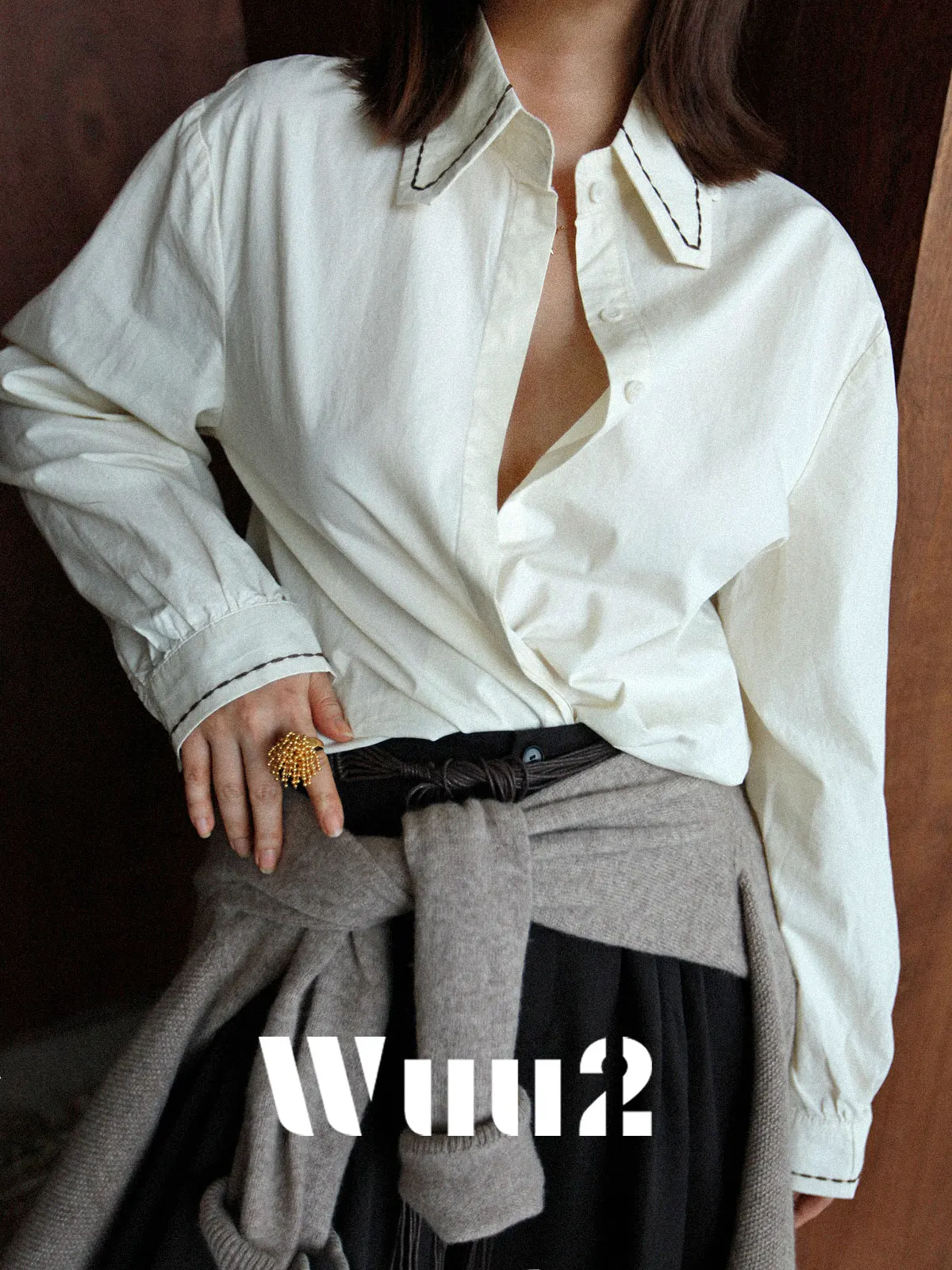 

Женская свободная длинная рубашка Wuu2 ручной работы с геометрическим узором, вырезами на воротнике и скульптурным силуэтом, повседневная, свободного кроя