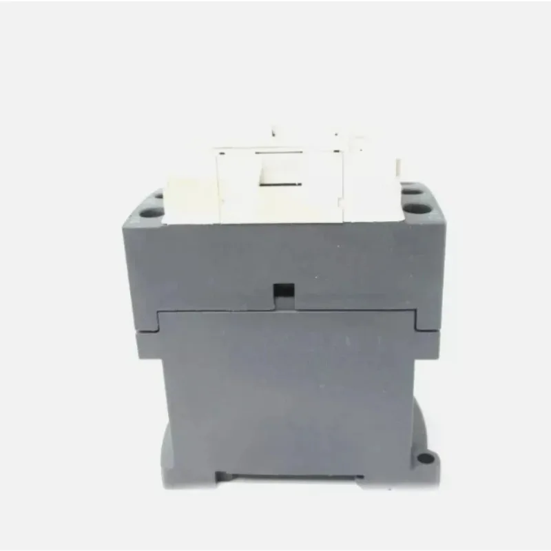 

Brand New and Original ELECTRIC LC1D18BL 24V 32A Circuit Breaker Power Contactor