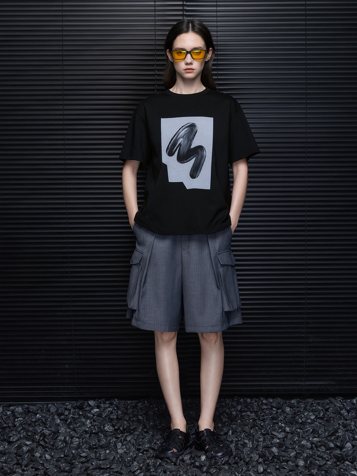 

Черная хлопковая футболка с круглым вырезом и коротким рукавом, женская, свободного кроя, повседневная, простая, универсальная, летняя, новый стиль, уличная мода, дышащая