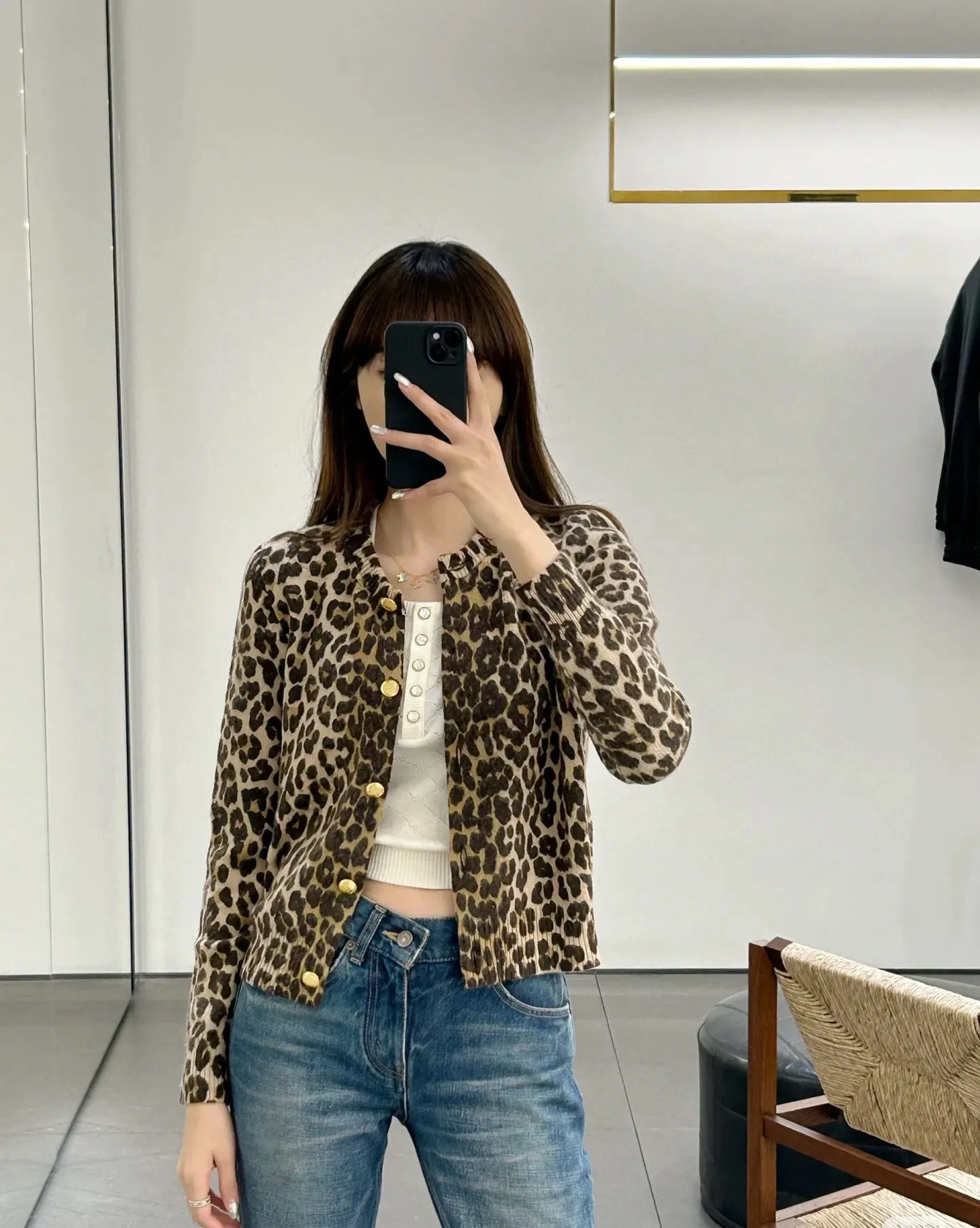 2024 New Printed Leopard Print Wool Knitted Cardigan, Comfortable, Skin Friendly, Personalized, And Age Reducing Women\'s Jacket