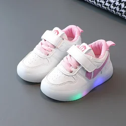 Scarpe da tavola sportive per ragazzi, scarpe per bambini a LED, scarpe bianche piccole casual da ragazza, suole morbide, scarpe antiscivolo e luminose