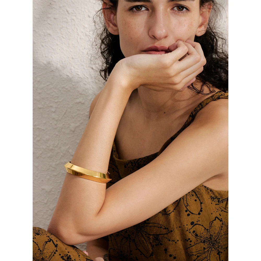 Yhpup 55cm Gold PVD Plated Stainless Steel Smooth Polished Cuff Bracelet Waterproof Fashion Charm High Quality Bangle for Women
