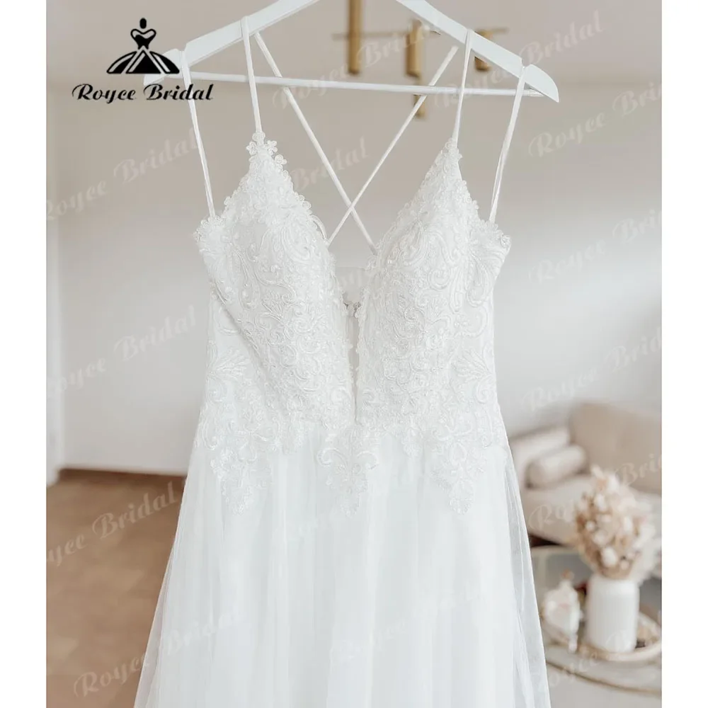 

Elegant Plunging Lace Boho Wedding Gown for Women Open Back 2025 Spaghetti Straps Wedding Dress Vestido Novia Beach Roycebridal