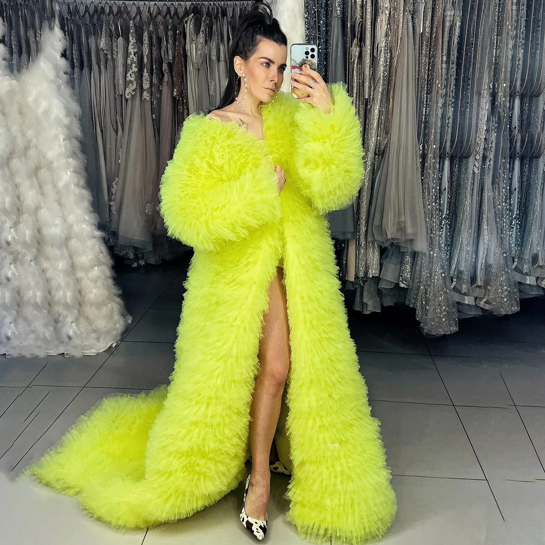 Casual Dresses Extra Puffy Ruffled Tulle Cape Women Coat Poshoot Long Jackets Customized Layered Maternity Robe Pography Party