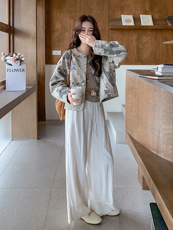 2025年春秋新作 レトロデザイン 高級感のあるインク画風ジャカード織りボタン付きショート丈カジュアルルーズジャケット