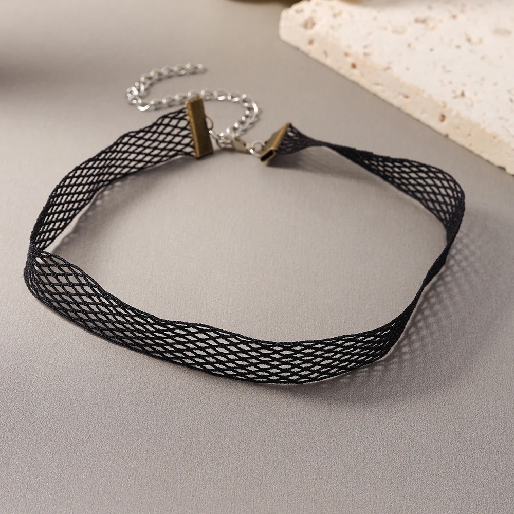 Aihua Neo-Gothic Victoria Kreuz Halskette für Frauen Vintage Ästhetik Grunge Y2K Spitzenhalskette Choker Schmuck Geschenke – Detail 9