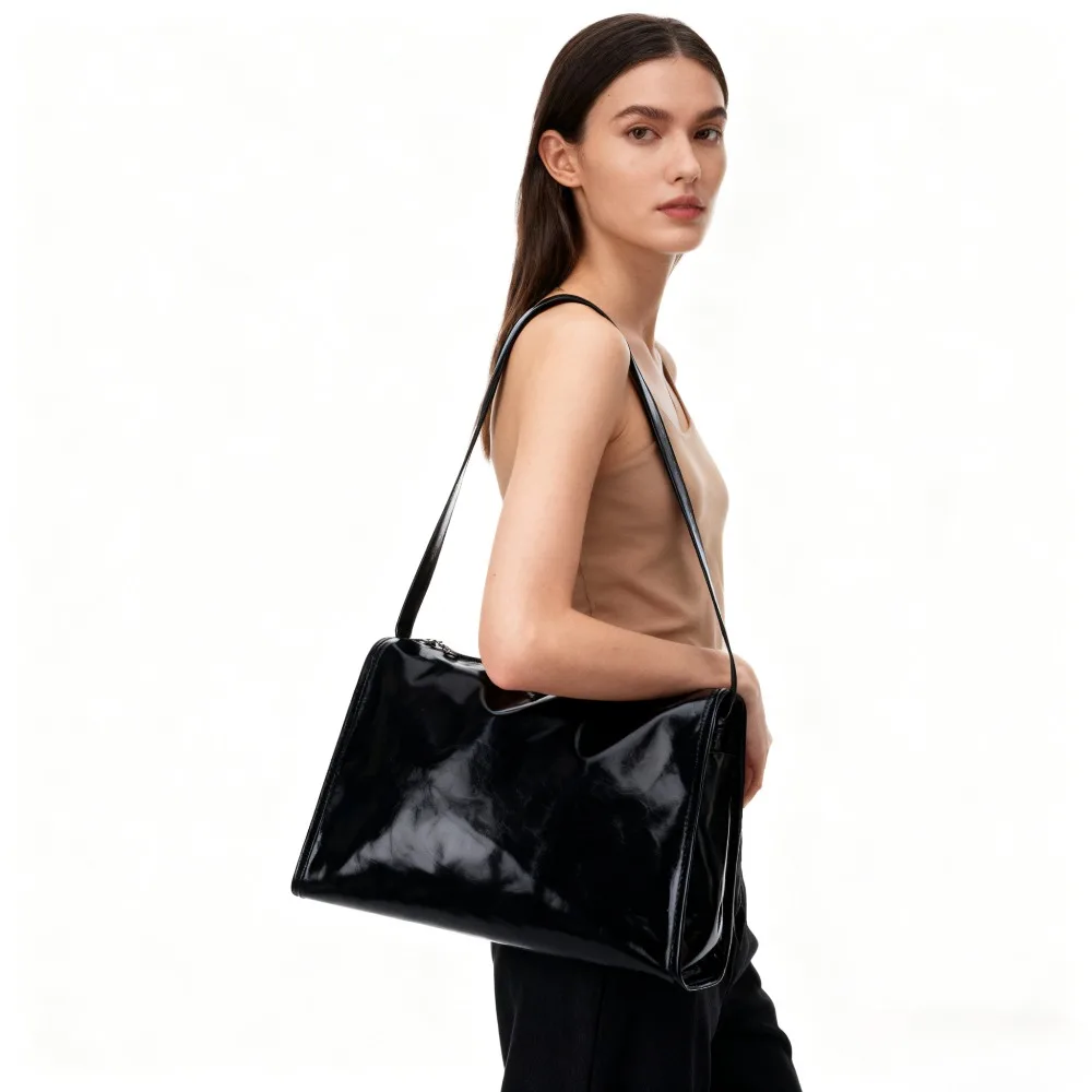 

Новинка 202, модная и универсальная сумка для поездок на работу y2k Spice Girl, текстурированная сумка на плечо, подмышки, нишевый дизайн, большая вместимость