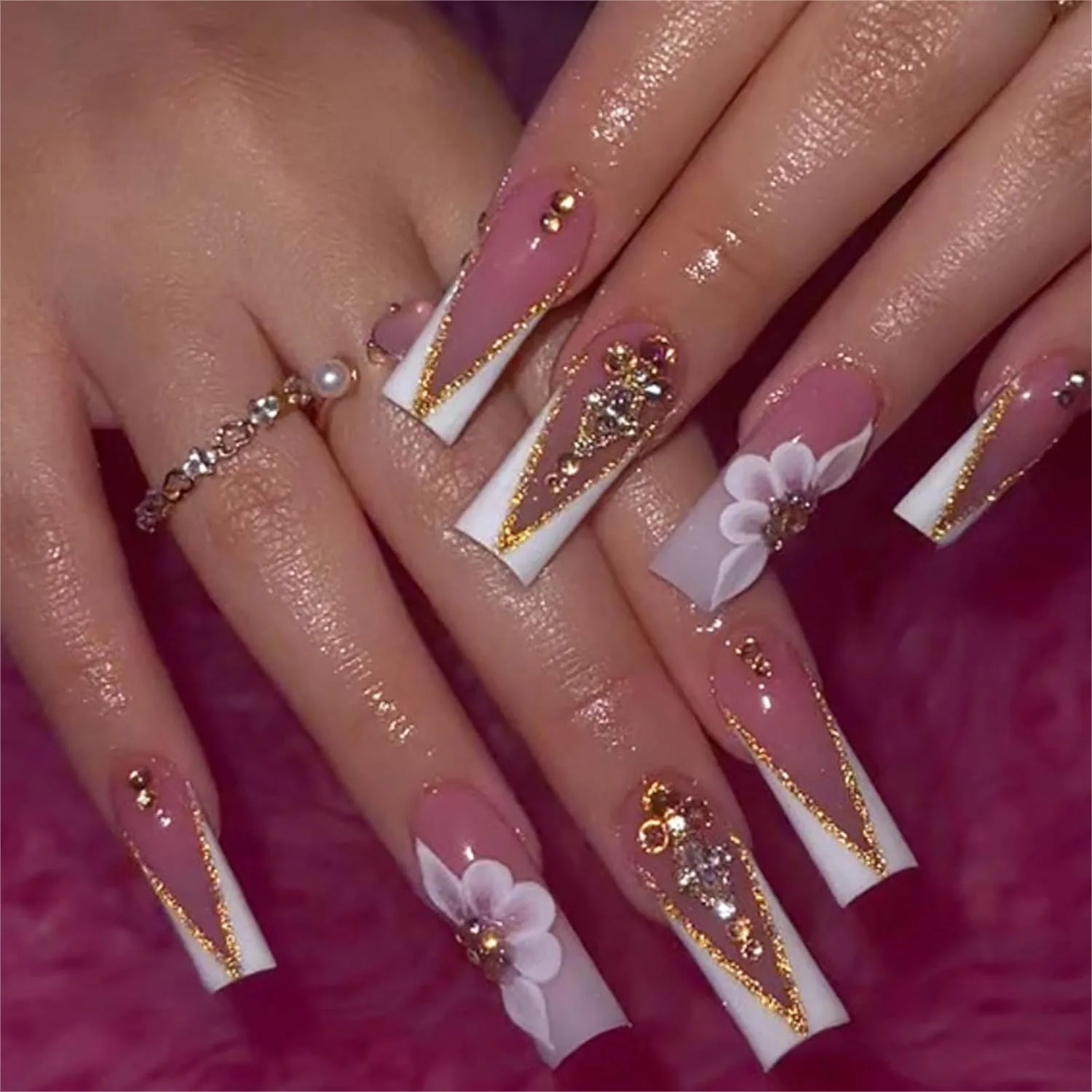 

Pink Acrylic Square Fake Nails with Flower Design for Women 24Pcs