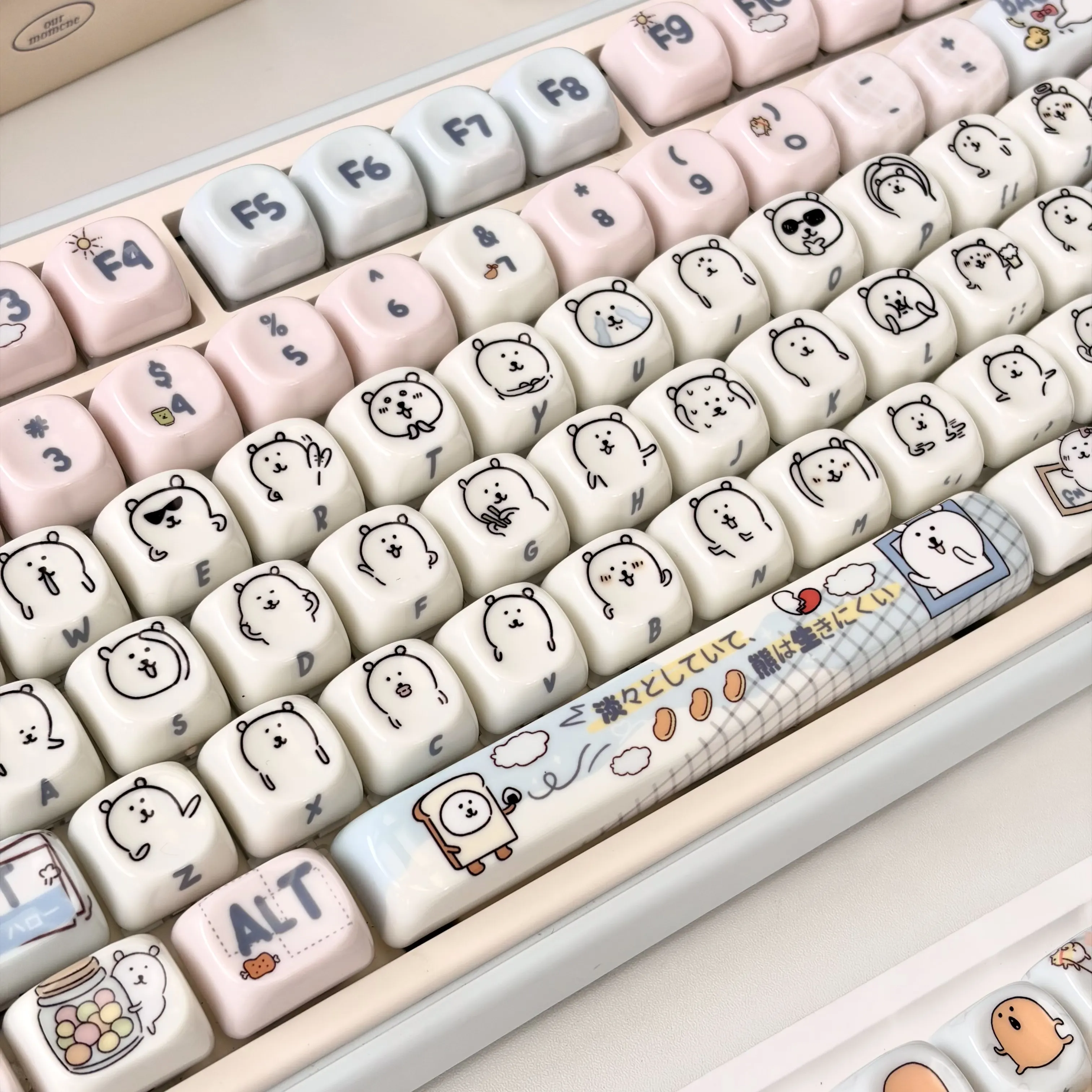 MAIMOOO Self Mocking Bear Key Cap Crystal Jelly Cute Jade Grease Pc Moa134 Key Customized Diy Mechanical Keyboard Cap view 2