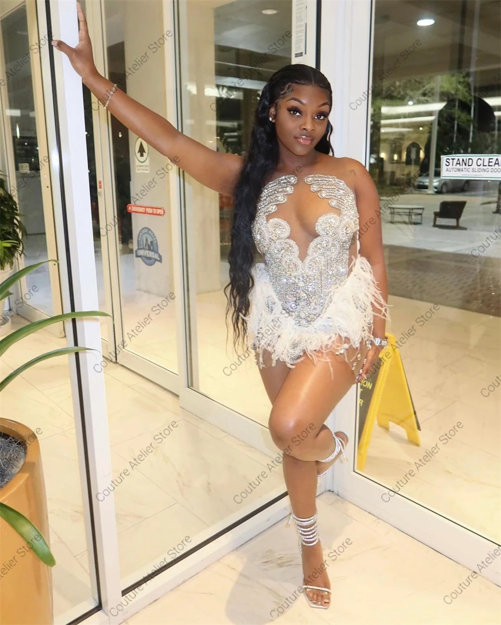 Trance White Feathers Crystals Short Prom Dress For Black Girls Masquerade Ball African Glitter Mini Cocktail Party Customized