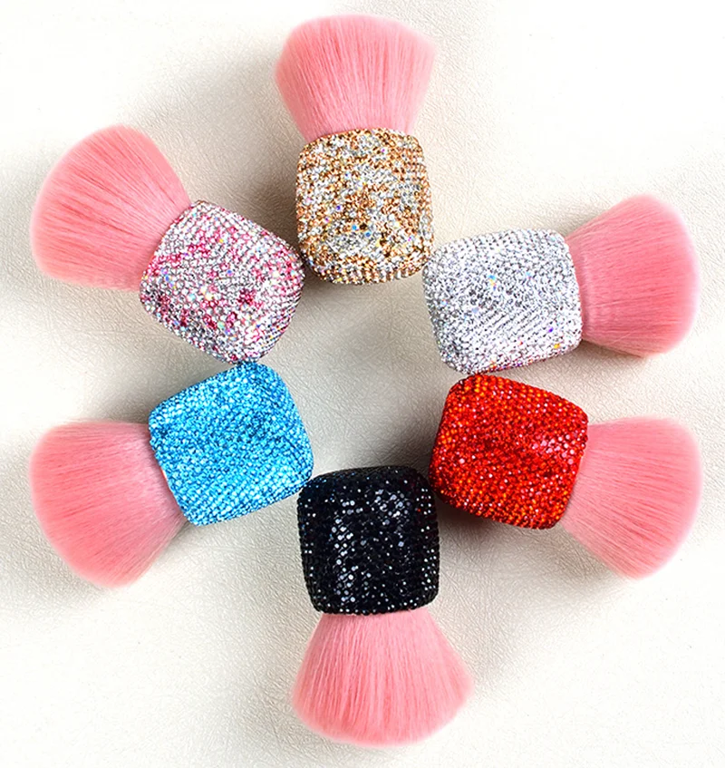Brosse de maquillage tête de champignon décorée de strass, brosse multifonctionnelle Portable pour poudre et Blush pour la maison et les voyages