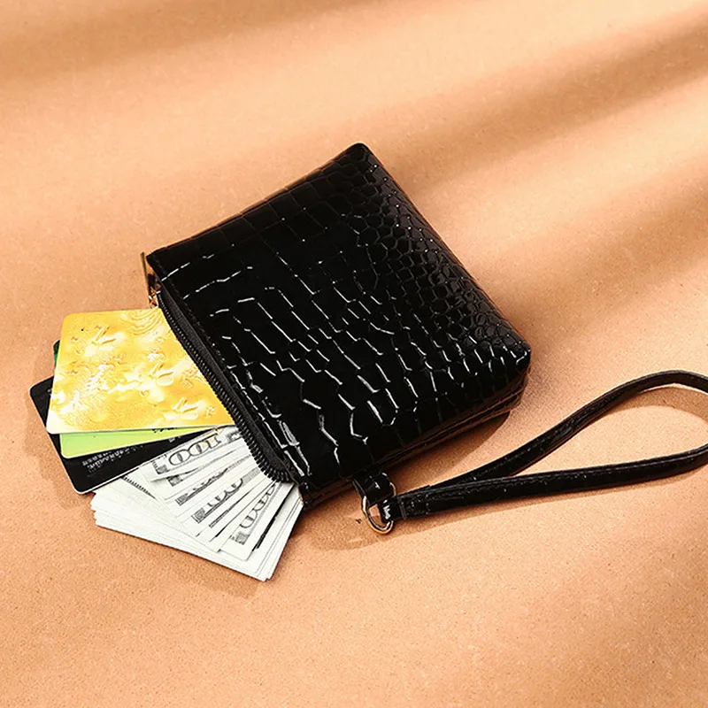 Mini Women's Wallet Crocodile Pattern Short Zipper Wrist Small Coin Bag Fashion PU Leather Ladies Card Holder Coin Purse Clutch