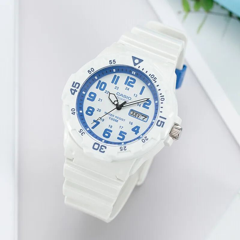 ساعة كاسيو للجنسين، ساعة كوارتز تناظرية أنيقة مقاومة للماء للرجال والنساء والطلاب