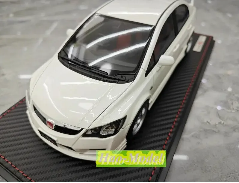 IG 1:18 For FD2 Honda CIVIC TYPE R Resin Model Car Diecast Toys Boys Birthday Gifts Hobby Display Collection Ornaments White