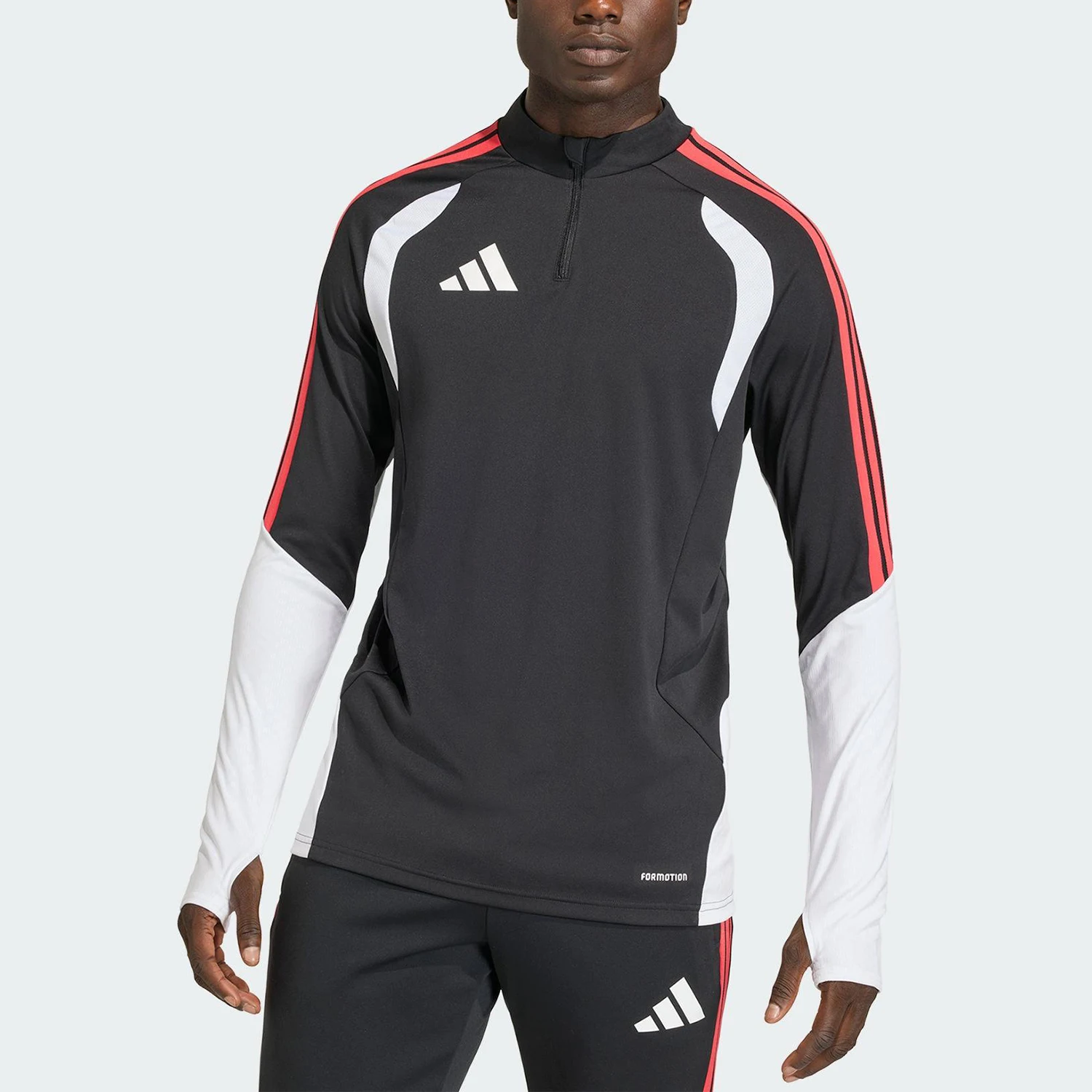 

Мужская футболка Adidas Originals с воротником-стойкой и нашивками, облегающего кроя, для футбола, модель KA7560