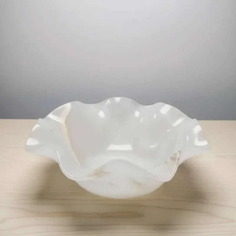 Natural Jade Fruit Plate Light Luxury Medieval Style Creative Home Decor High End Rare Stone Serving Tray For Living Room