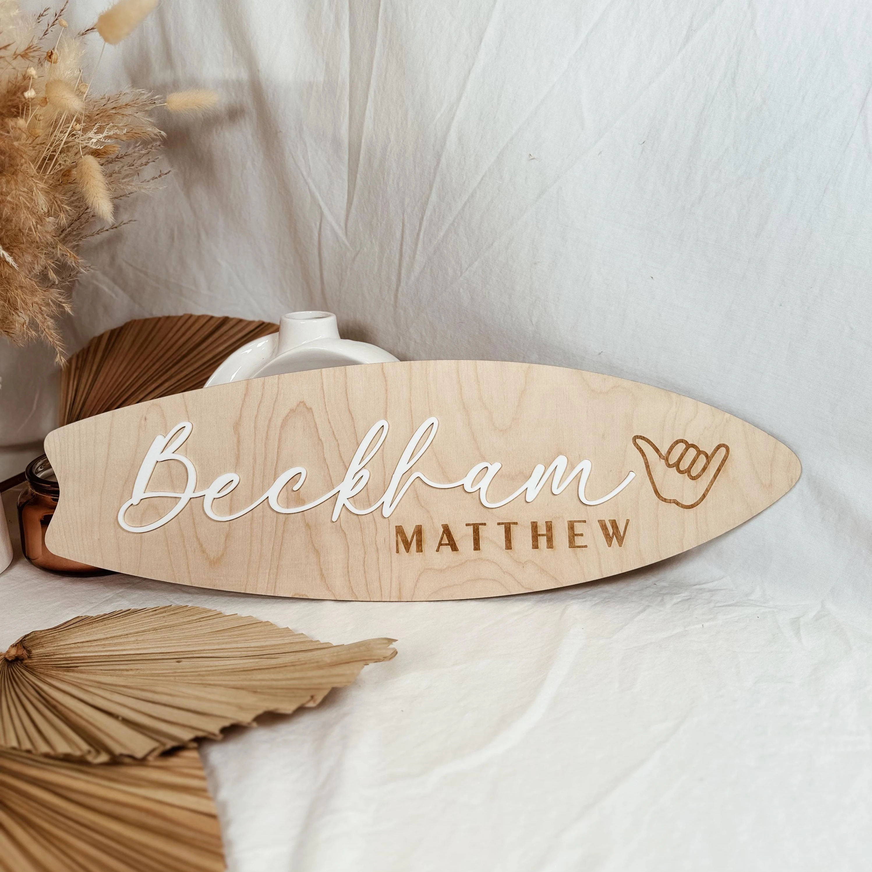 1Pc Custom Ocean Surfboard design Wooden Name Plaque,Baby Shower Beachy Themed Kids Room Door Decor,Birthday Wedding Gift