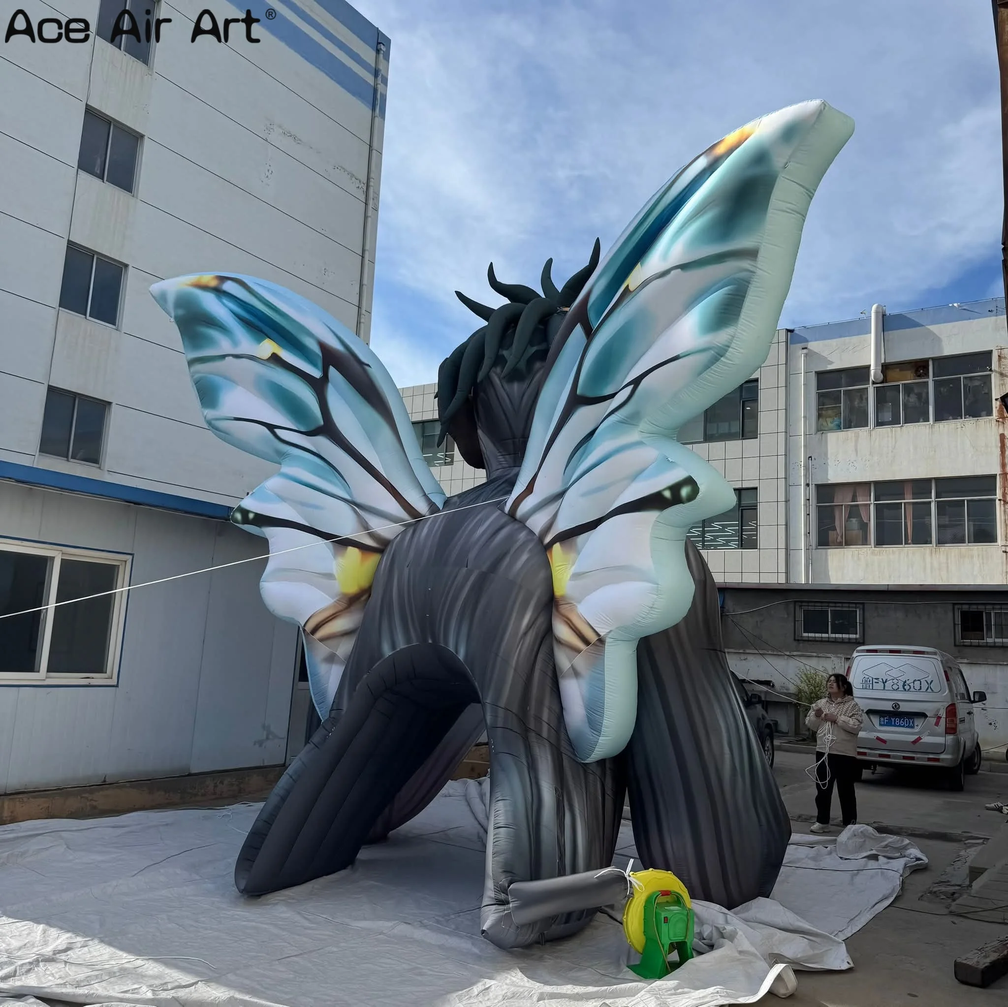 Arco deusa inflável gigante com asas de borboleta para entrada de festival, decorações infláveis de Halloween e exposições de arte