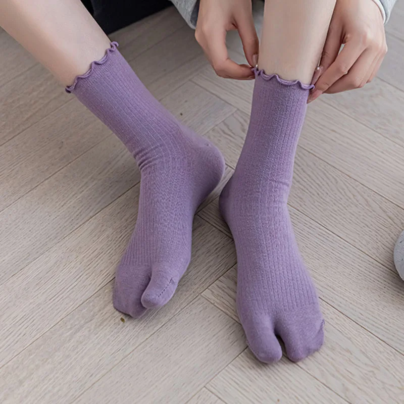 Woman Two Toed Socks Solid Cotton Tabi 2 Toe Socks Soft Comfortable All-match Harajuku Clogs Socks 4 Seasons 10 colors