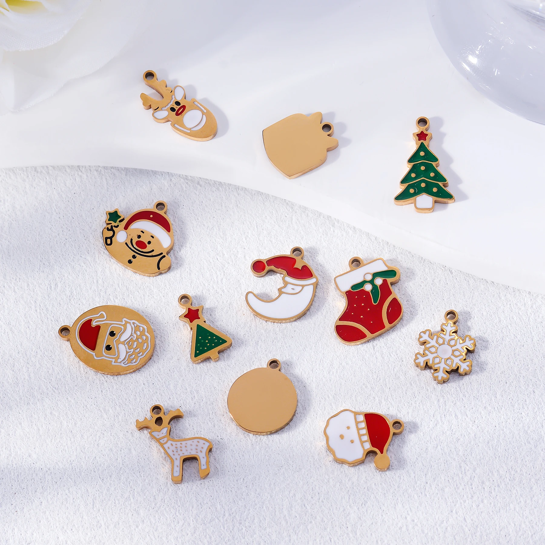 10Pcs Enamel Cartoon Christmas Snowman Santa Claus Tree Elk Gift Stainless Steel Pendant Ornaments DIY Bracelet Necklace