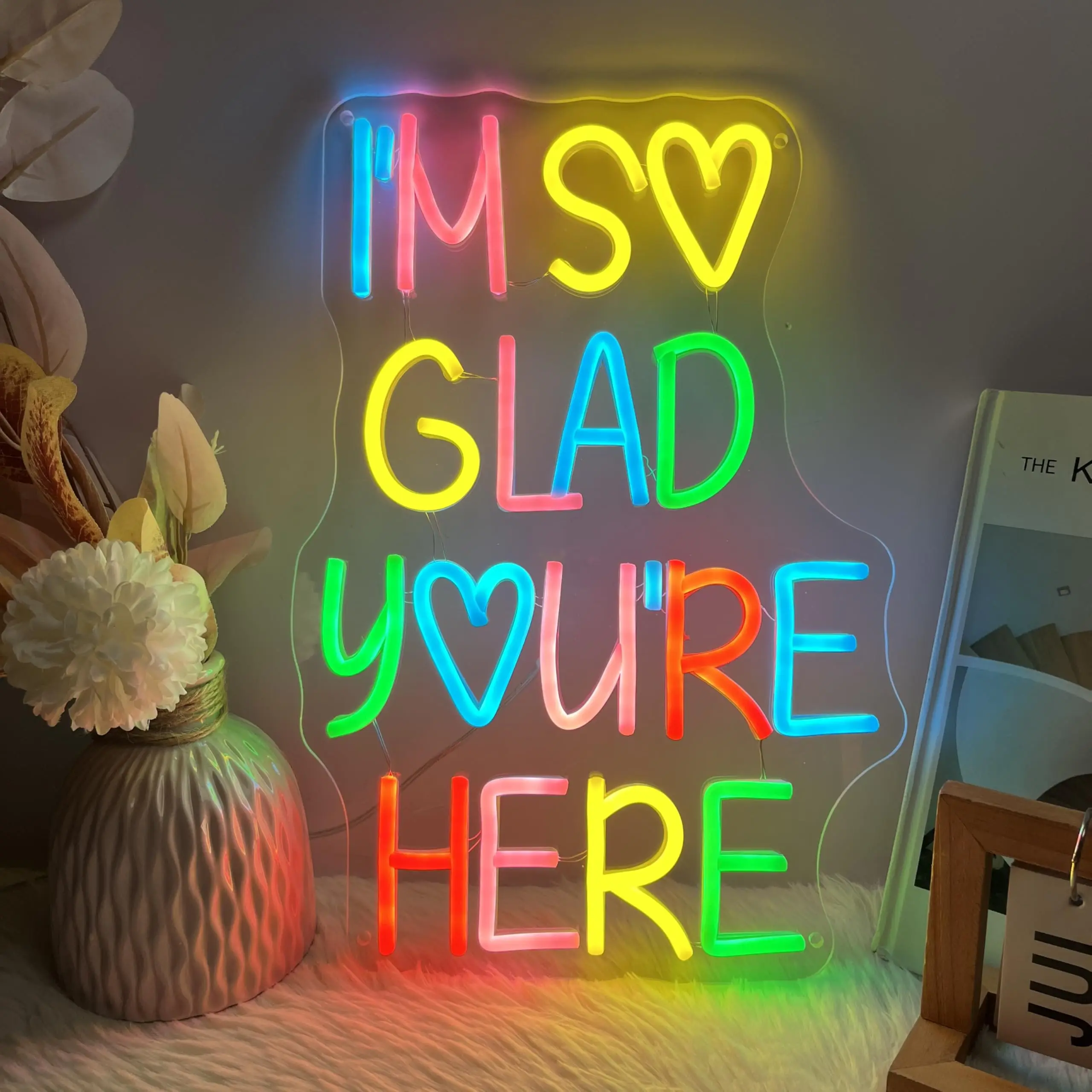 

I’m So Glad You’re Here Neon Sign USB Powered Dimmable for Wall Decor Light for Bedroom Classroom Wedding Party Store Decor