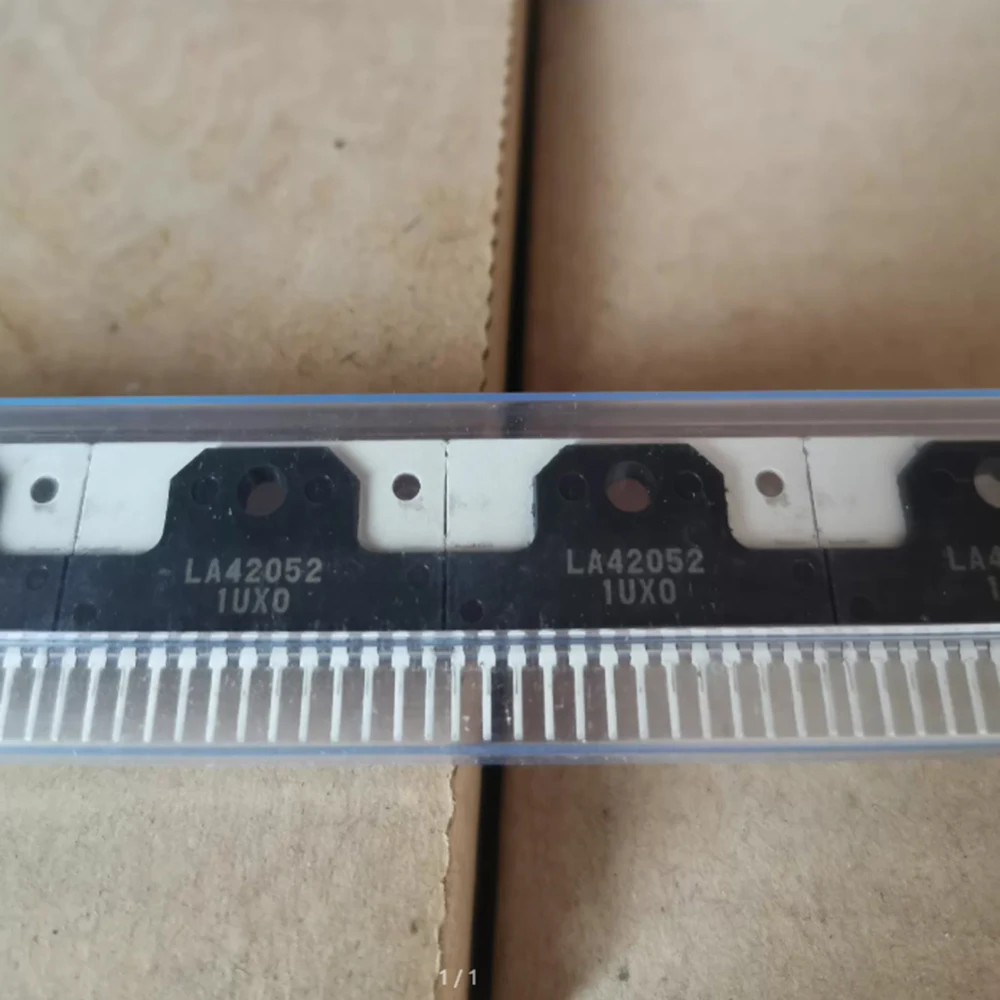 5pcs/lot LA42052 42052 SIP-13 In Stock