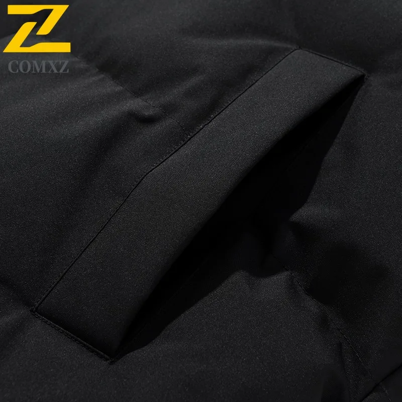 COMXZ 2025 الرجال بلون منتصف طويلة سترة قطن الخريف الشتاء سميكة الدافئة العصرية ملابس خارجية منتصف العمر الشباب ارتداء اليومي ​
