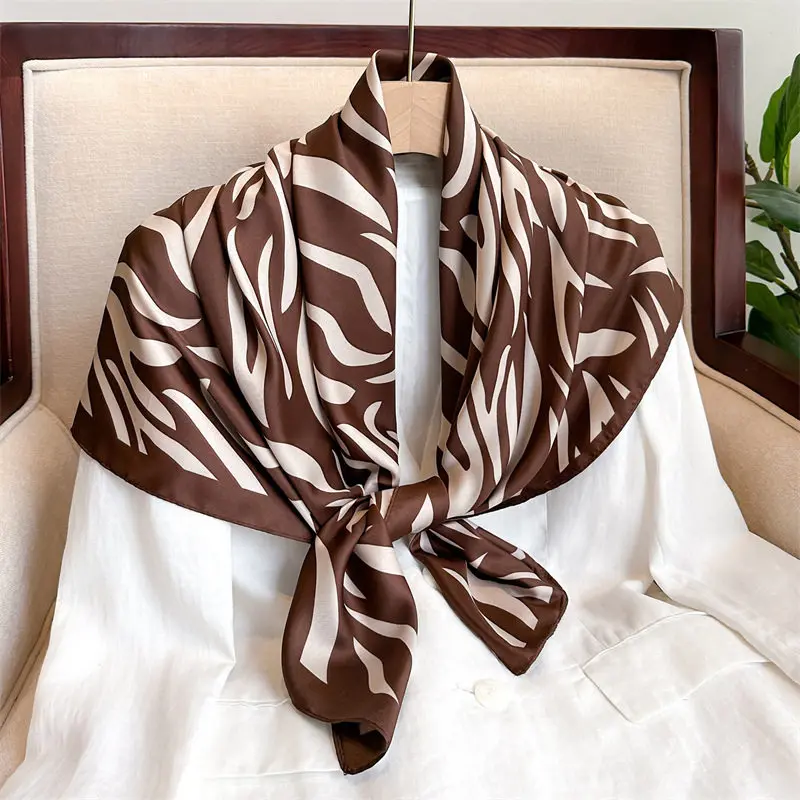 New Twill Satin Scarf 90cm, Wo - Ascot Neck Scarf avis et prix