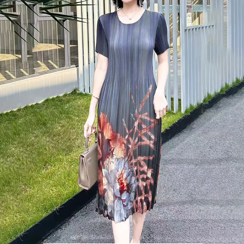 

Folded dress 2026 summer fashion high-end celebrity fashion temperament medium and long waist thin pleated skirt