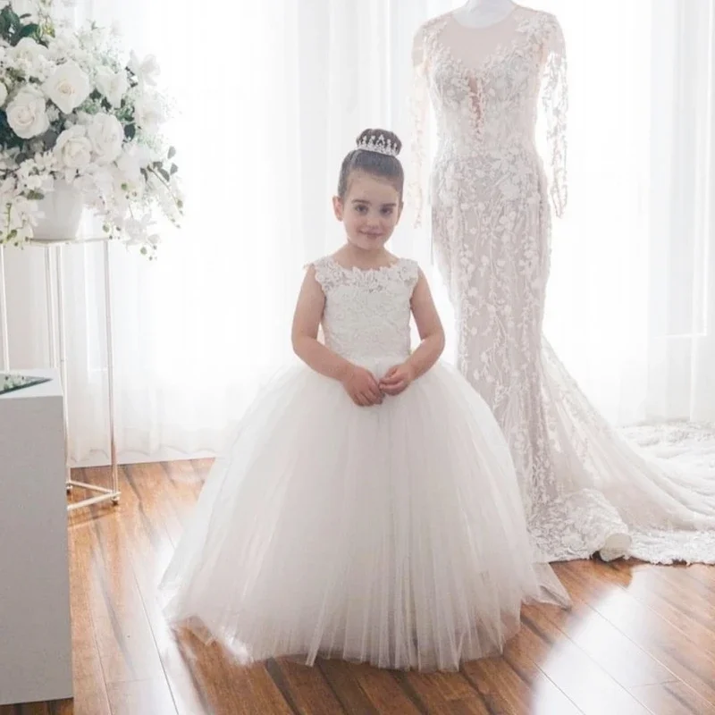 abiti-da-ragazza-di-fiore-bianco-avorio-a-maniche-lunghe-personalizzati-con-scollo-a-v-per-invitati-al-matrimonio-damigella-d'onore-per-bambini-con-abito-in-pizzo-con-fiocco