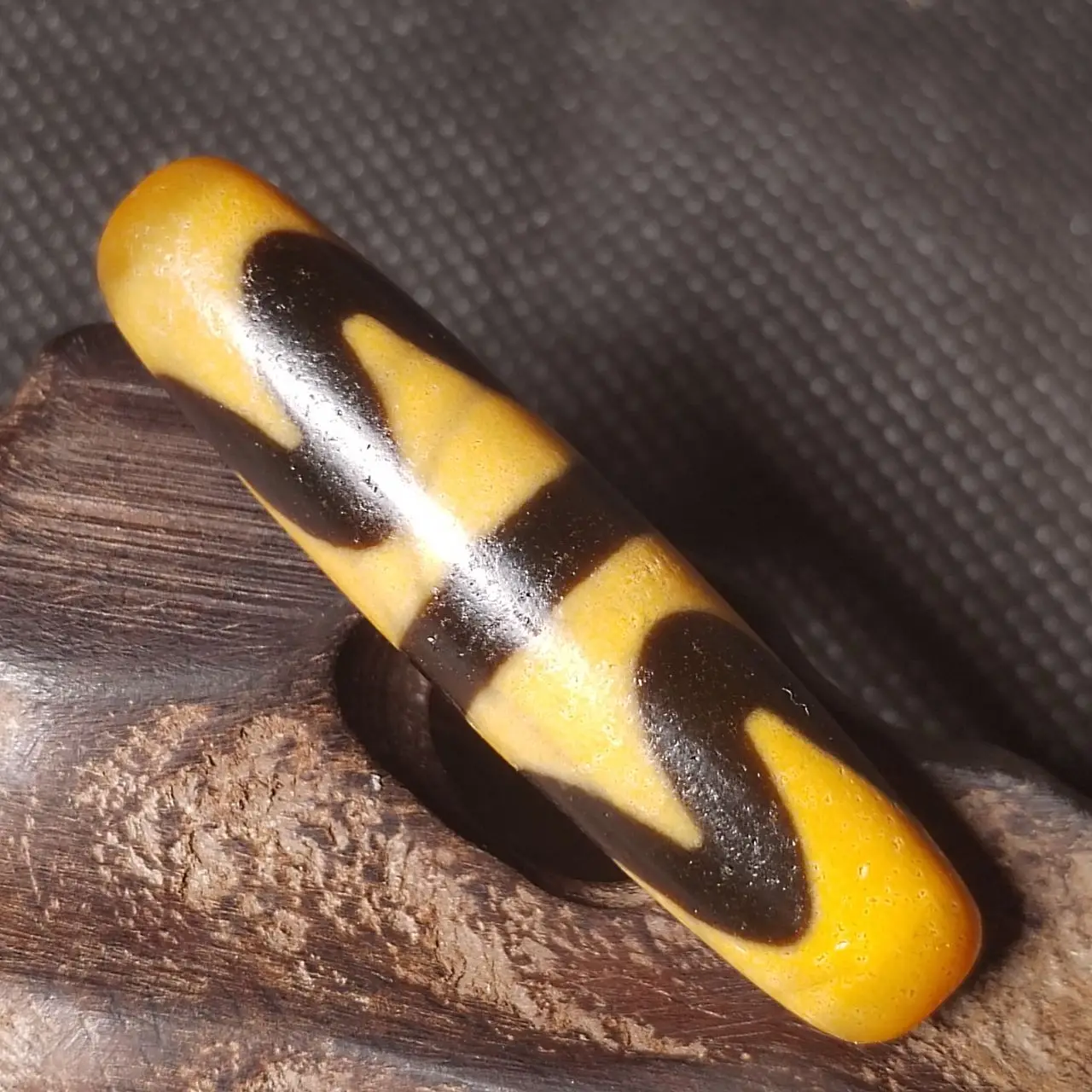 Tibet Agate Dzi Yellow Material Permeation Technology Weathered Double Tiger Teeth Tianzhu Necklace Pendant DIY Accessories