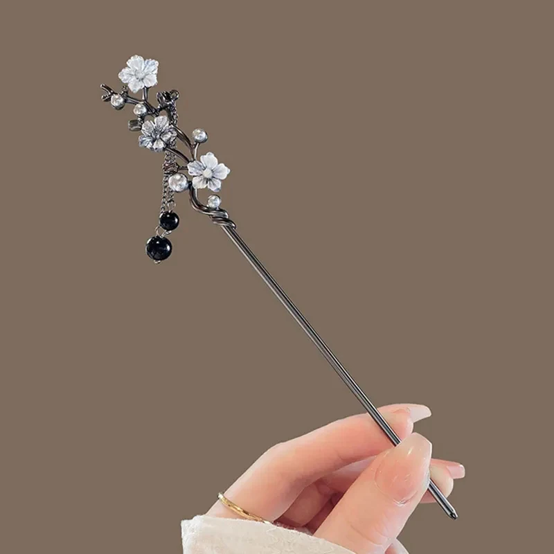New Chinese-style ink-colored floral metal tassel hairpin Women's Pearl Black Bead Hairpin Cheongsam updo hair accessory gift El