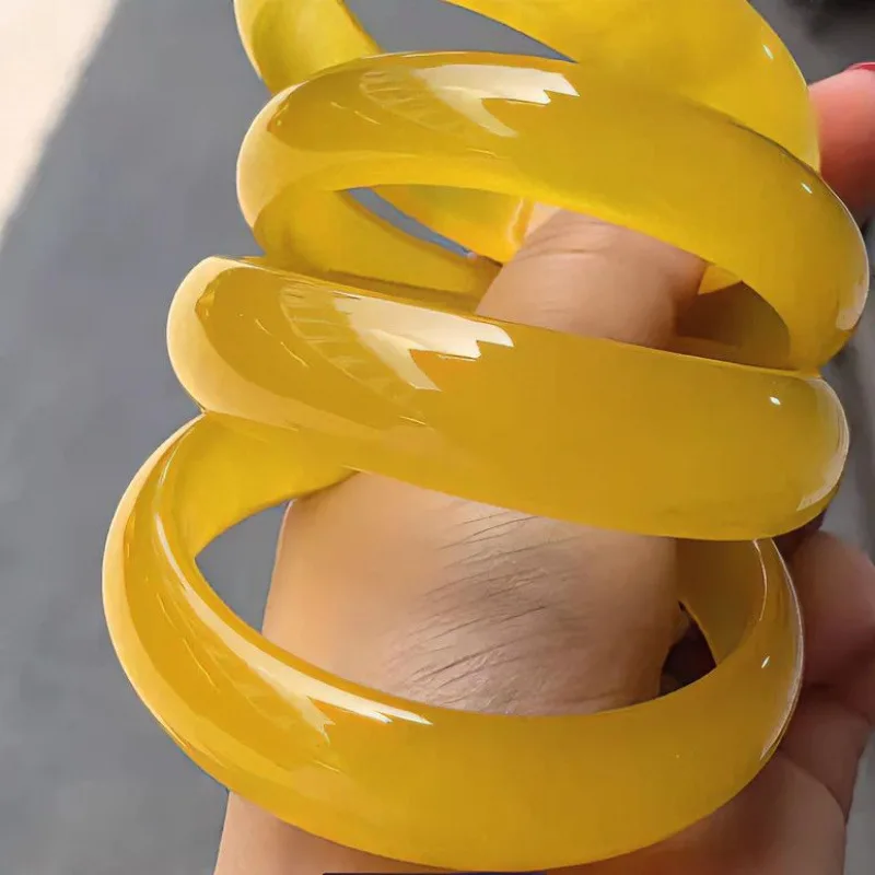 Ice chicken oil medium-width flat agate chalcedony   yellow jade bracelet