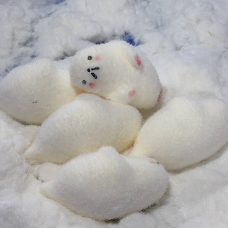 Adorable jouet à presser avec sceau, parfait comme cadeau pour les fêtes et les vacances pour adultes et enfants.