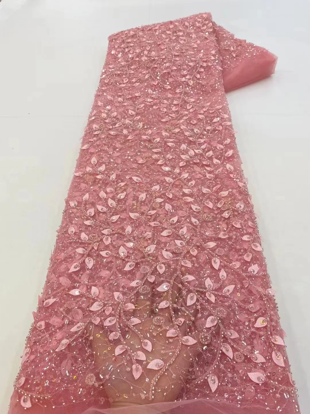 Elegante tessuto di Tulle 3d fatto a mano pizzo rosa pizzo africano con perline con fiori sequenza francese pizzo tessuti a rete ricamati di lusso