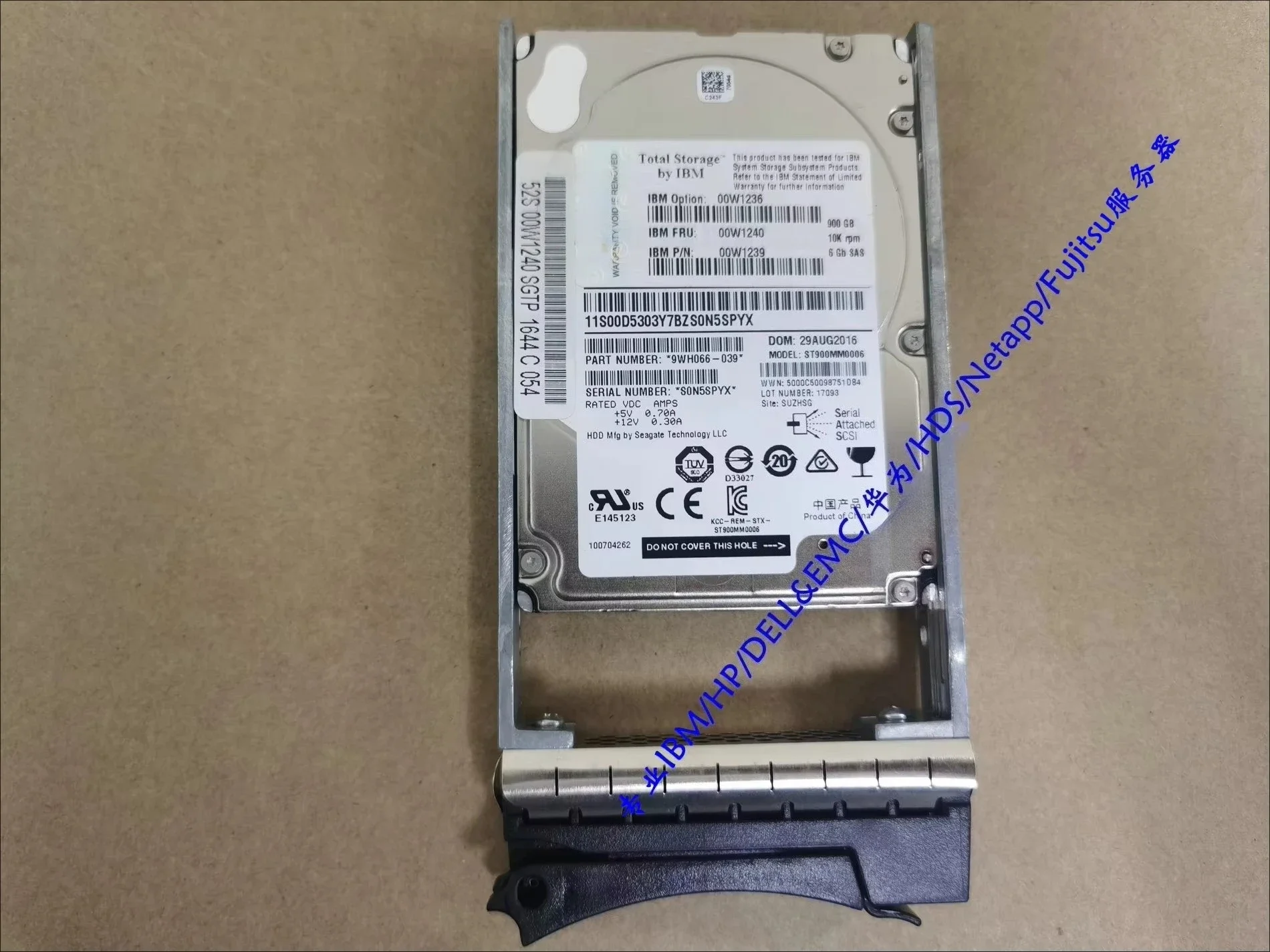

Используется для жесткого диска IBM 00W1240 900G 10K SAS 2,5 00W1239 00W1236 DS3524